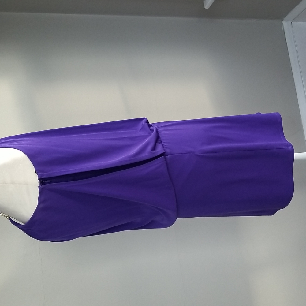 Dress - Picture 3 of 5